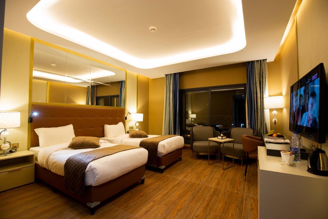 Petra Moon Luxury Hotel Wadi Musa Exterior foto Deluxe Room